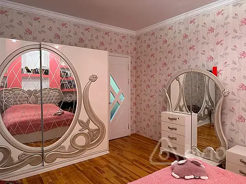 Satılır 5 otaqlı həyət evi 200 m²