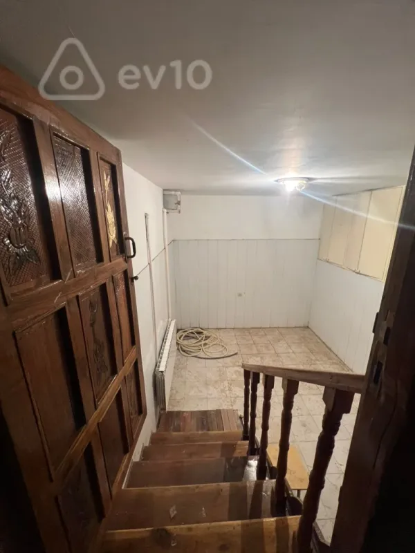 Kirayə verilir mənzil 130 m²