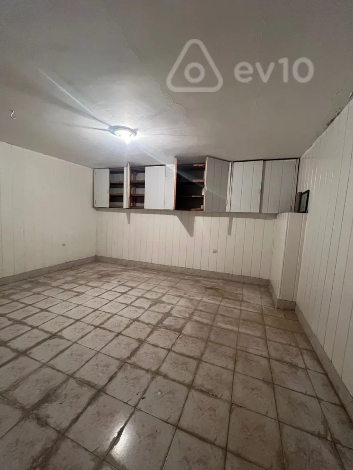 Kirayə verilir mənzil 130 m²