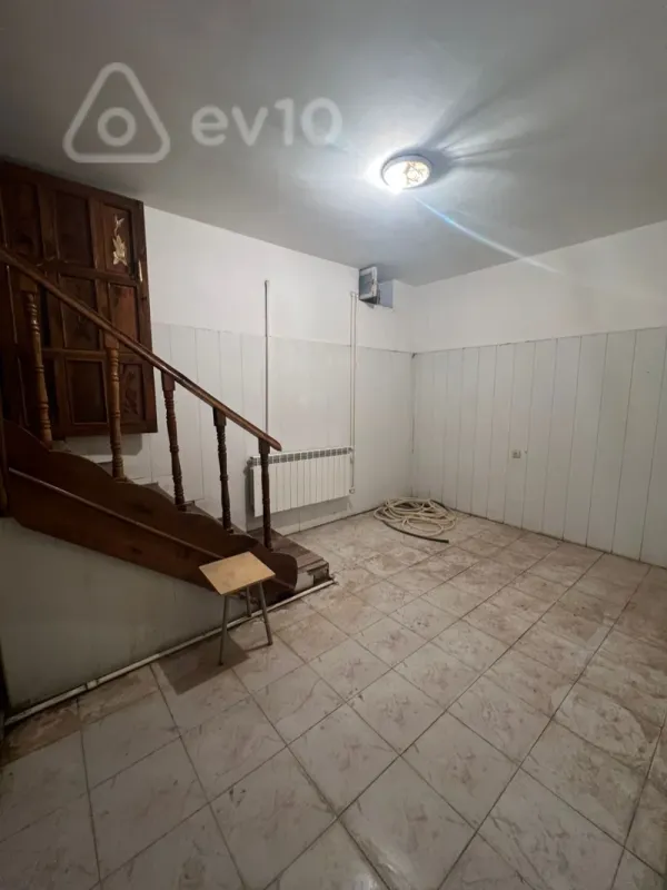 Kirayə verilir mənzil 130 m²