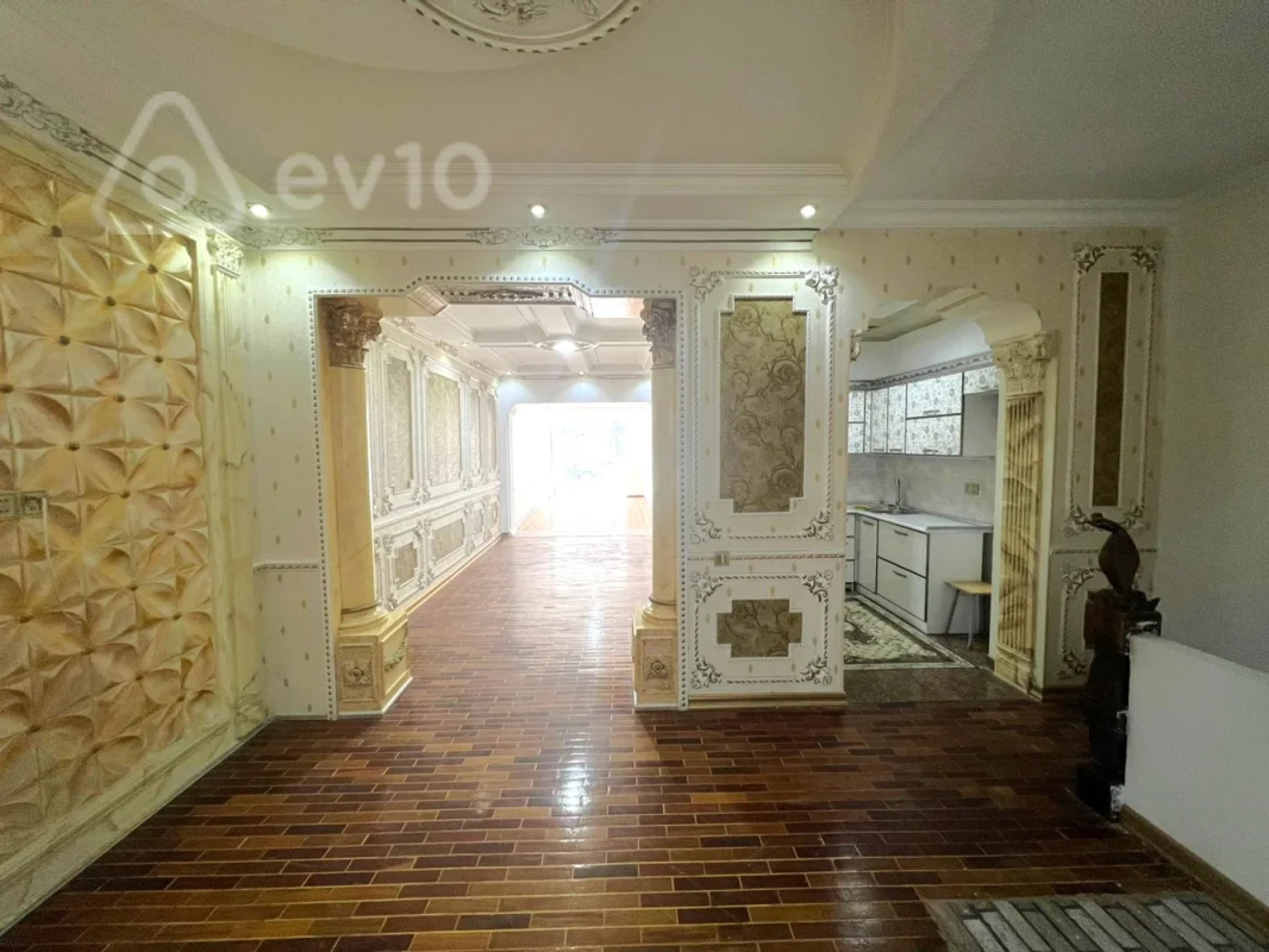 Kirayə verilir mənzil 130 m²