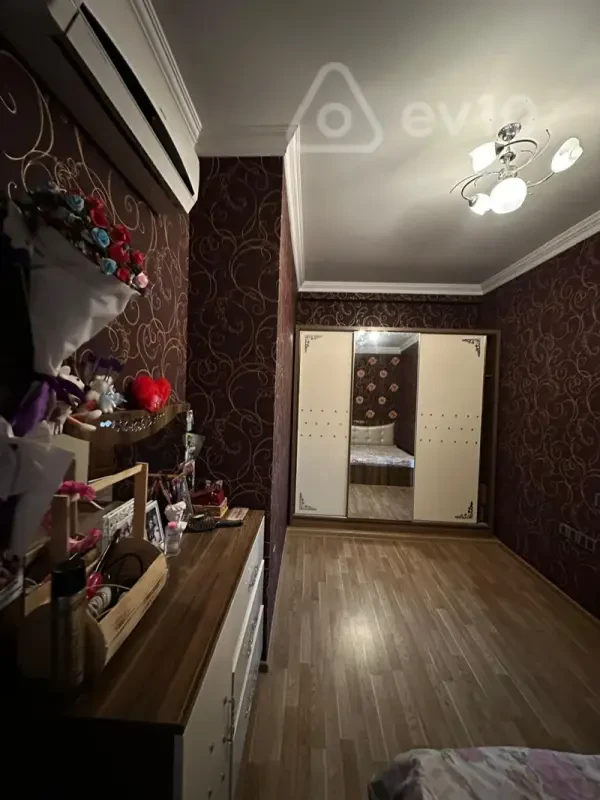Kirayə verilir 2 otaqlı yeni tikili 90 m²