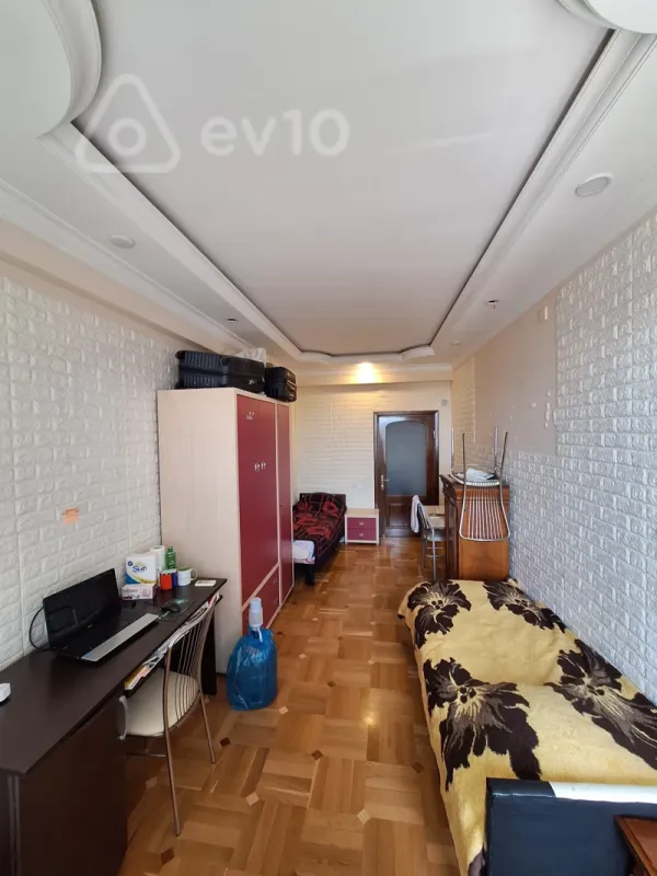 Kirayə verilir 4 otaqlı yeni tikili 170 m²