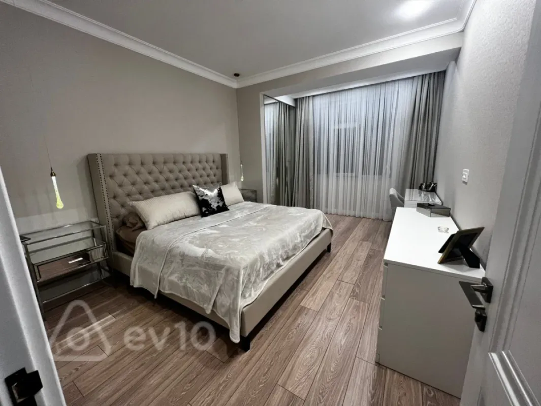 Satılır 3 otaqlı yeni tikili 139 m²