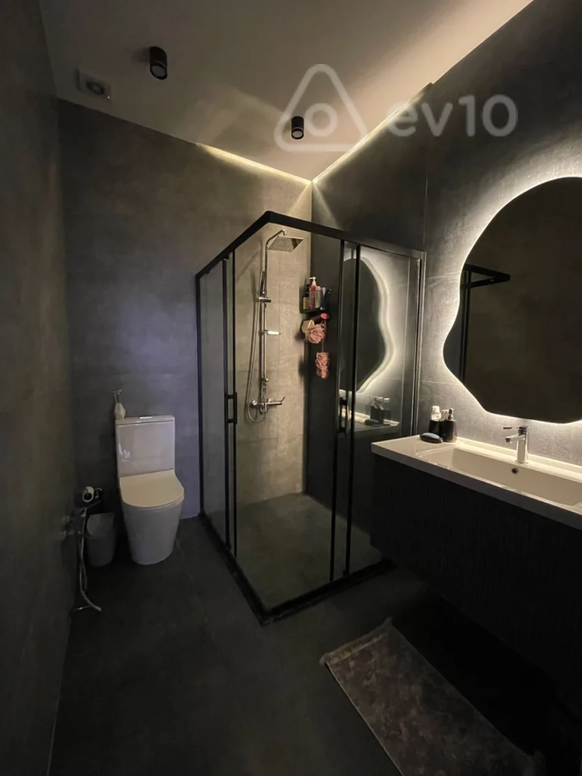 Satılır 3 otaqlı yeni tikili 139 m²