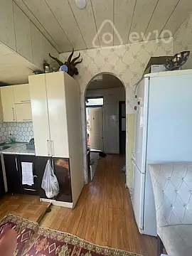 Satılır 3 otaqlı köhnə tikili 85 m²