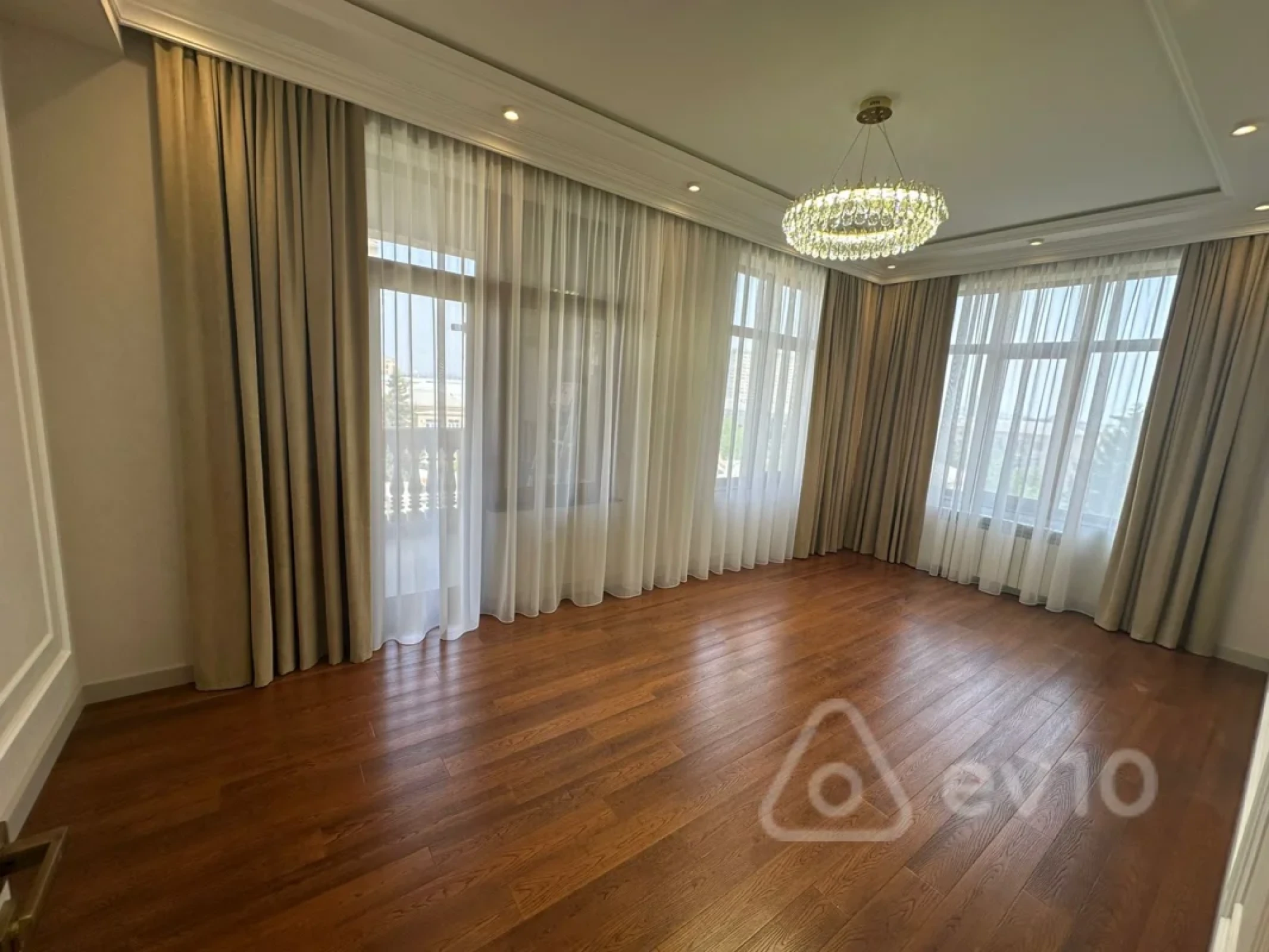 Satılır 2 otaqlı yeni tikili 80 m²