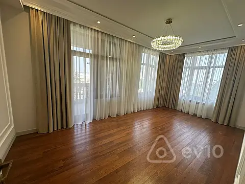 Satılır 2 otaqlı yeni tikili 80 m²