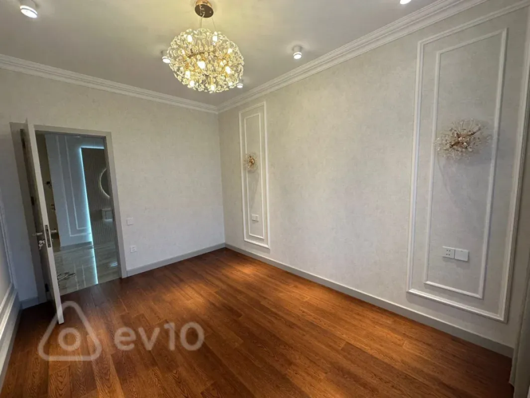 Satılır 2 otaqlı yeni tikili 80 m²