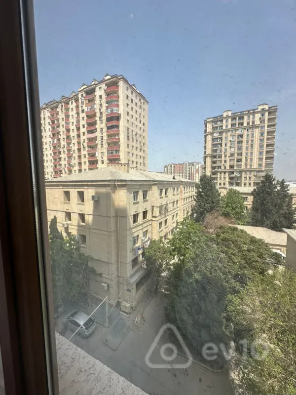 Satılır 2 otaqlı yeni tikili 80 m²