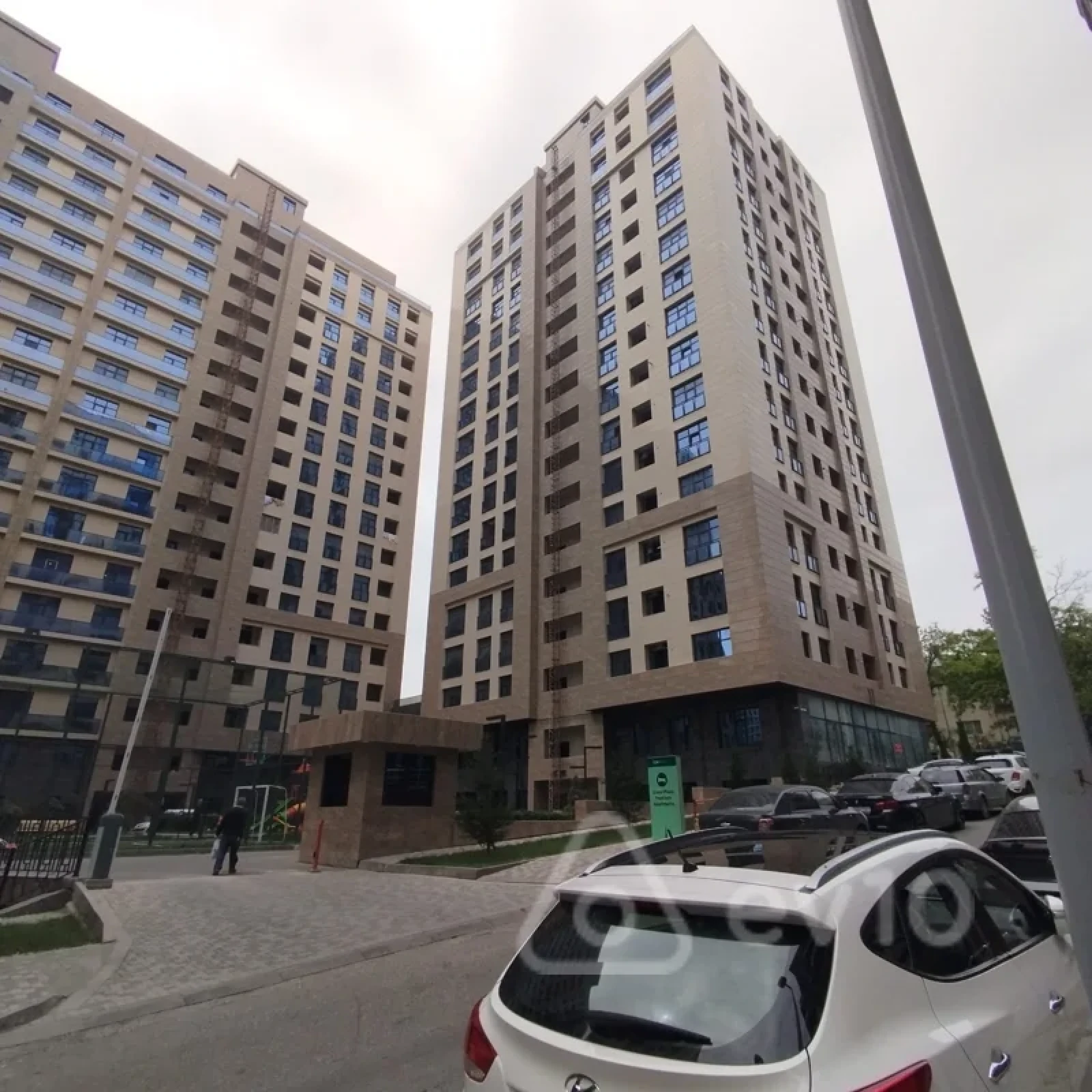 Kirayə verilir mənzil 600 m²