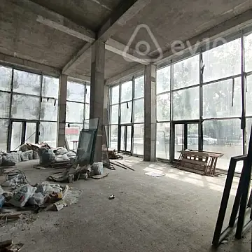 Kirayə verilir mənzil 600 m²