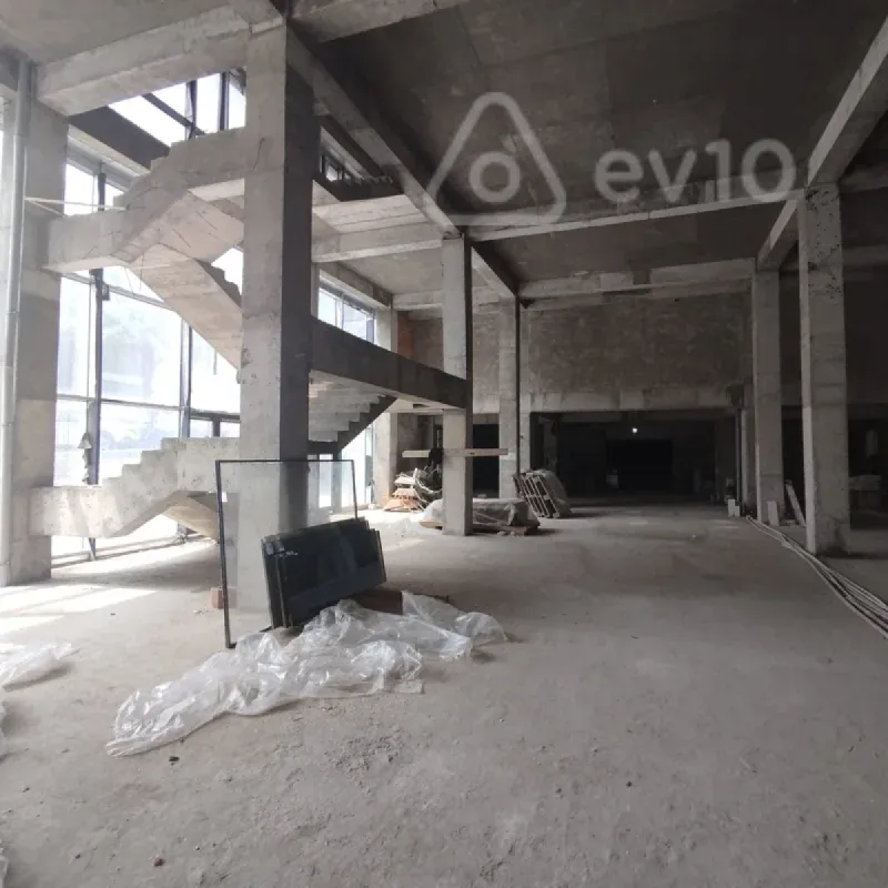 Kirayə verilir mənzil 600 m²