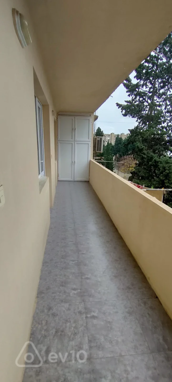 Kirayə verilir 4 otaqlı yeni tikili 120 m²