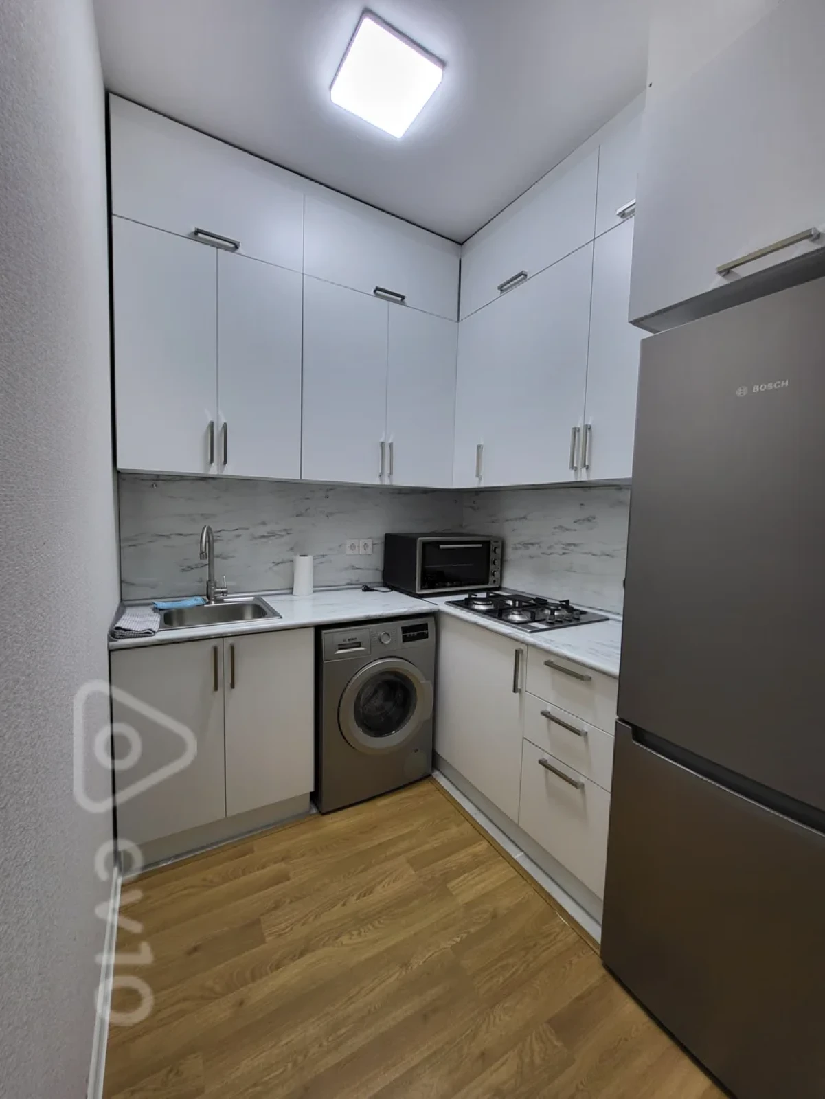 Kirayə verilir 2 otaqlı yeni tikili 55 m²
