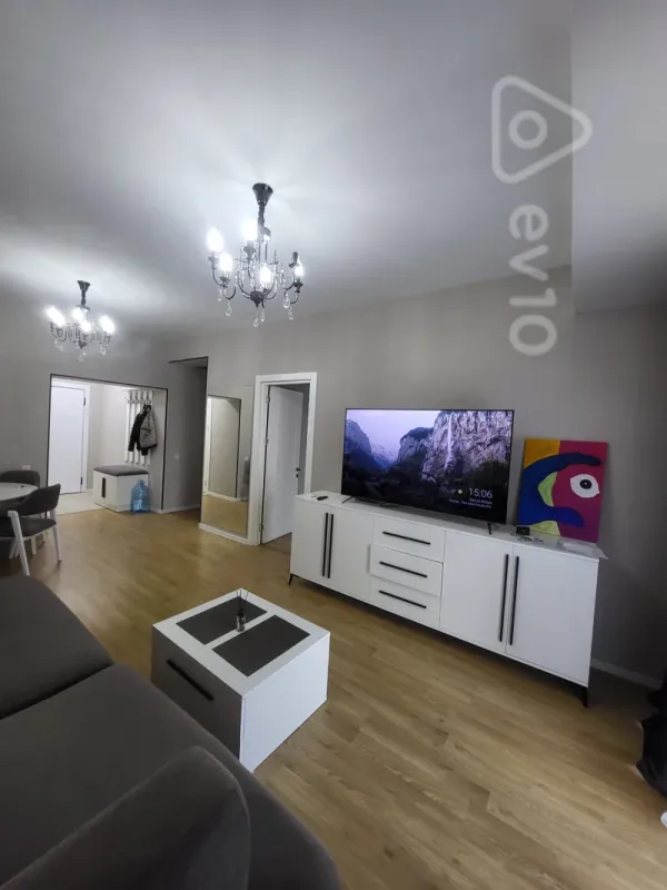 Kirayə verilir 2 otaqlı yeni tikili 55 m²