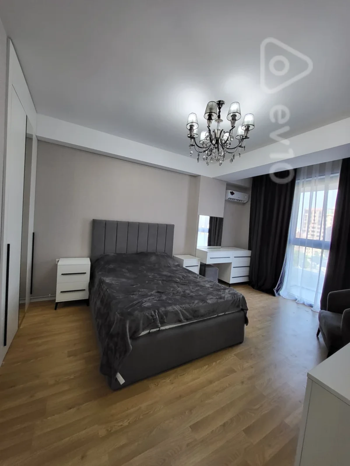 Kirayə verilir 2 otaqlı yeni tikili 55 m²