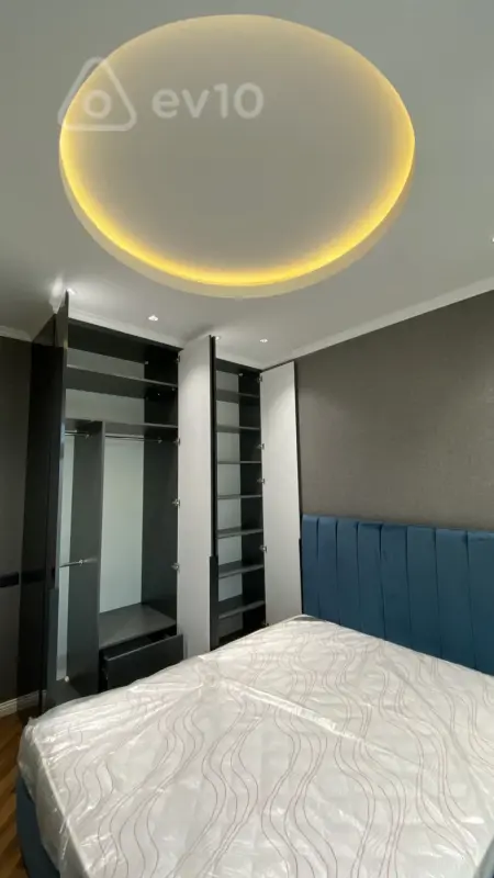 Kirayə verilir 2 otaqlı yeni tikili 60 m²