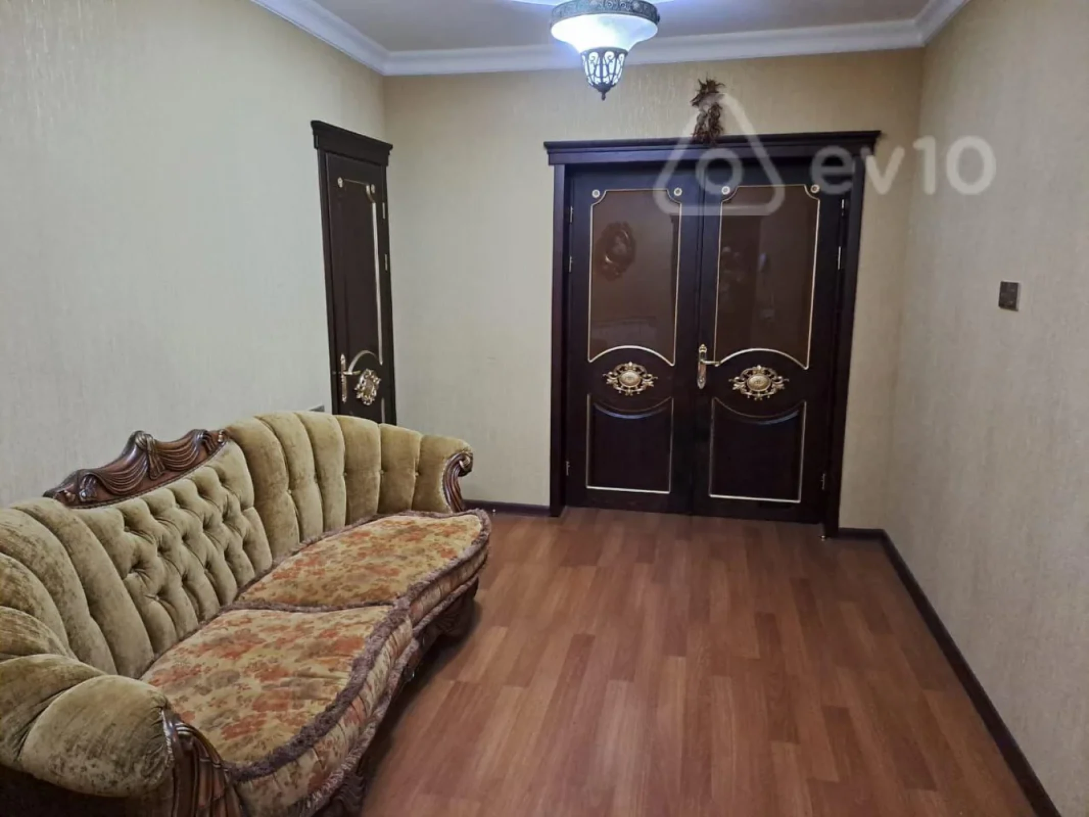 Satılır 3 otaqlı yeni tikili 150 m²