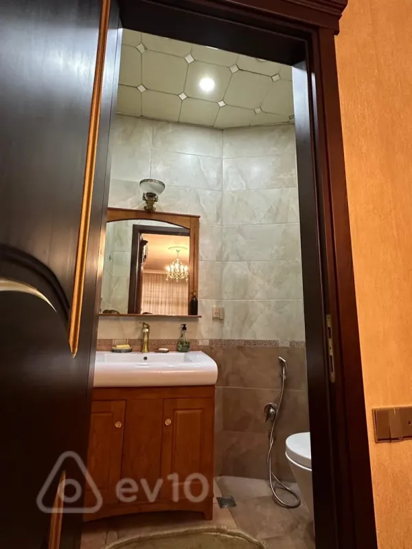 Satılır 3 otaqlı yeni tikili 150 m²