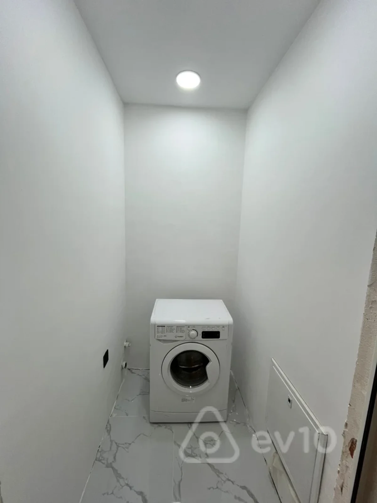 Kirayə verilir 2 otaqlı yeni tikili 54 m²