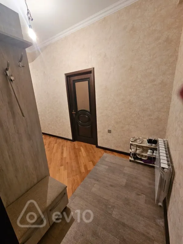 Kirayə verilir 2 otaqlı yeni tikili 65 m²