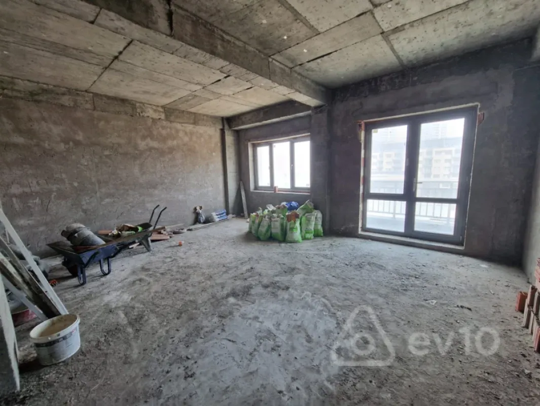 Satılır 4 otaqlı yeni tikili 195 m²