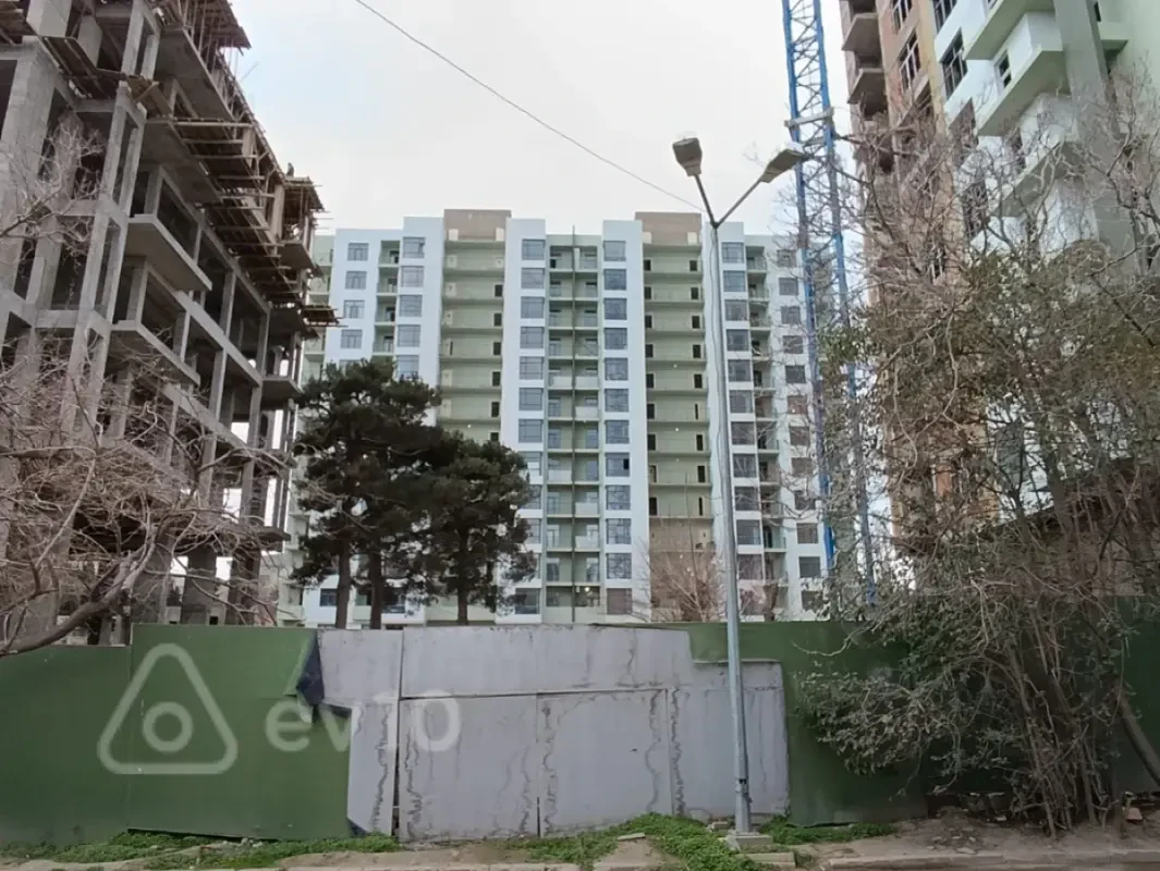 Satılır 3 otaqlı yeni tikili 80 m²