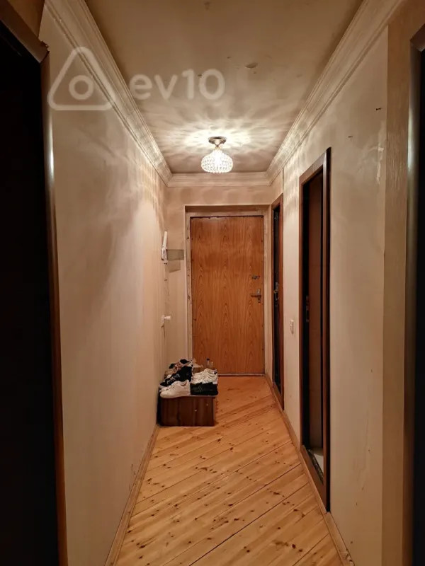 Kirayə verilir 2 otaqlı köhnə tikili 65 m²