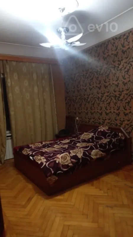 Kirayə verilir 3 otaqlı köhnə tikili 75 m²