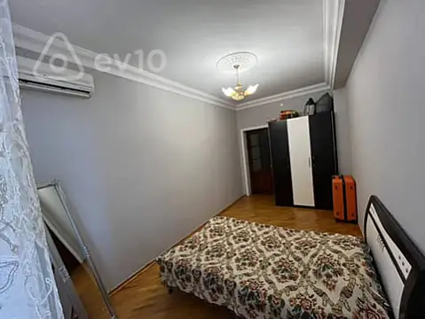 Kirayə verilir 3 otaqlı köhnə tikili 75 m²