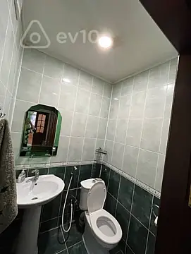 Kirayə verilir 3 otaqlı köhnə tikili 75 m²