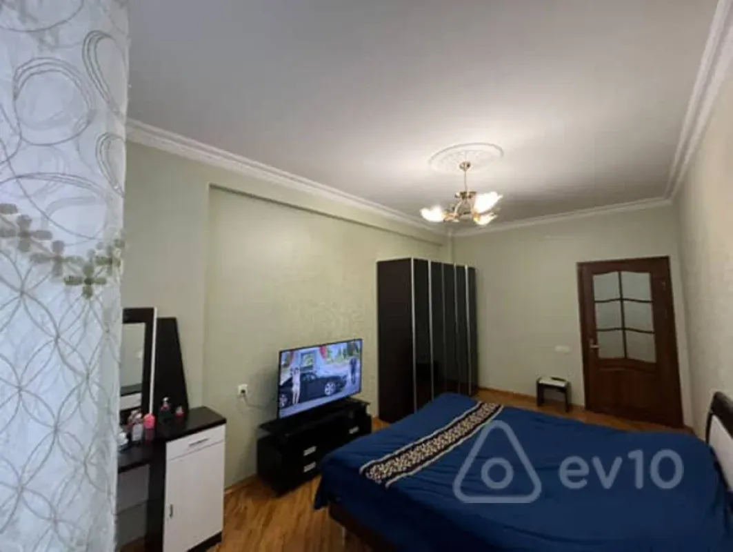 Kirayə verilir 3 otaqlı köhnə tikili 75 m²