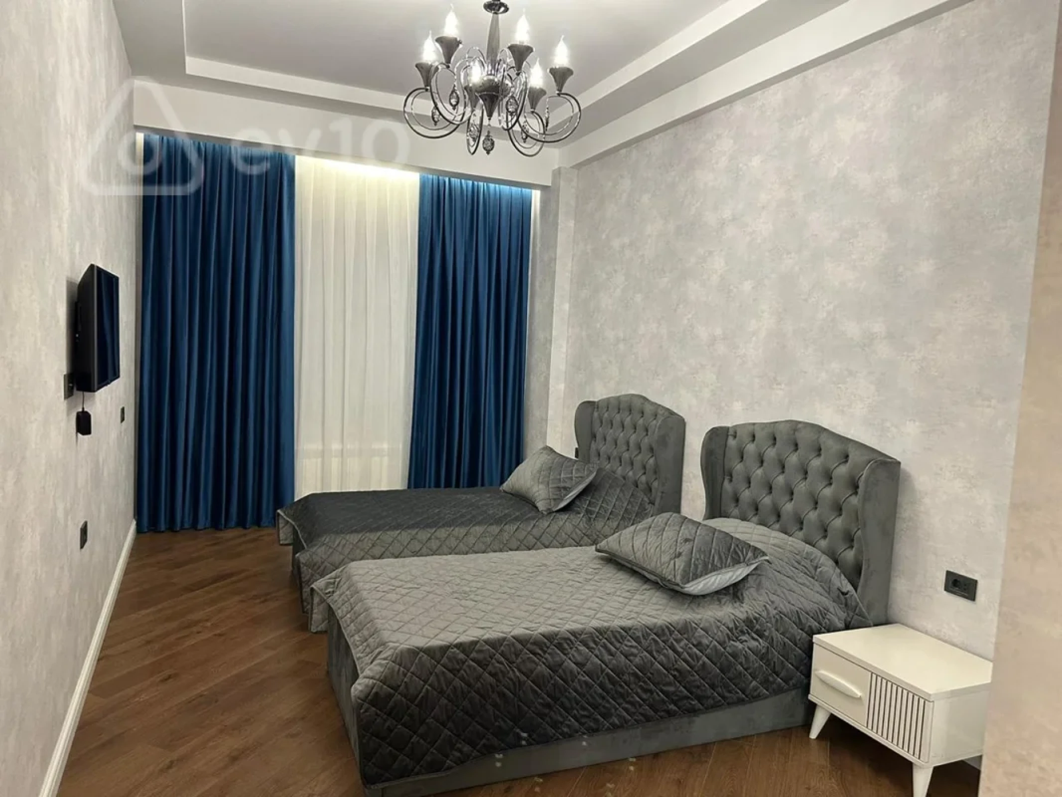 Kirayə verilir 3 otaqlı yeni tikili 140 m²