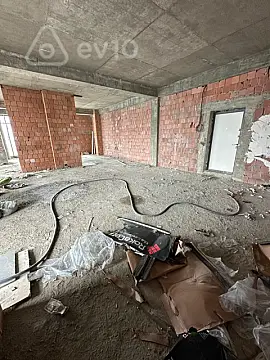 Satılır 2 otaqlı yeni tikili 100 m²