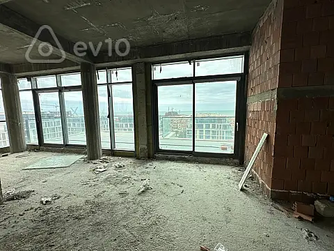 Satılır 2 otaqlı yeni tikili 100 m²