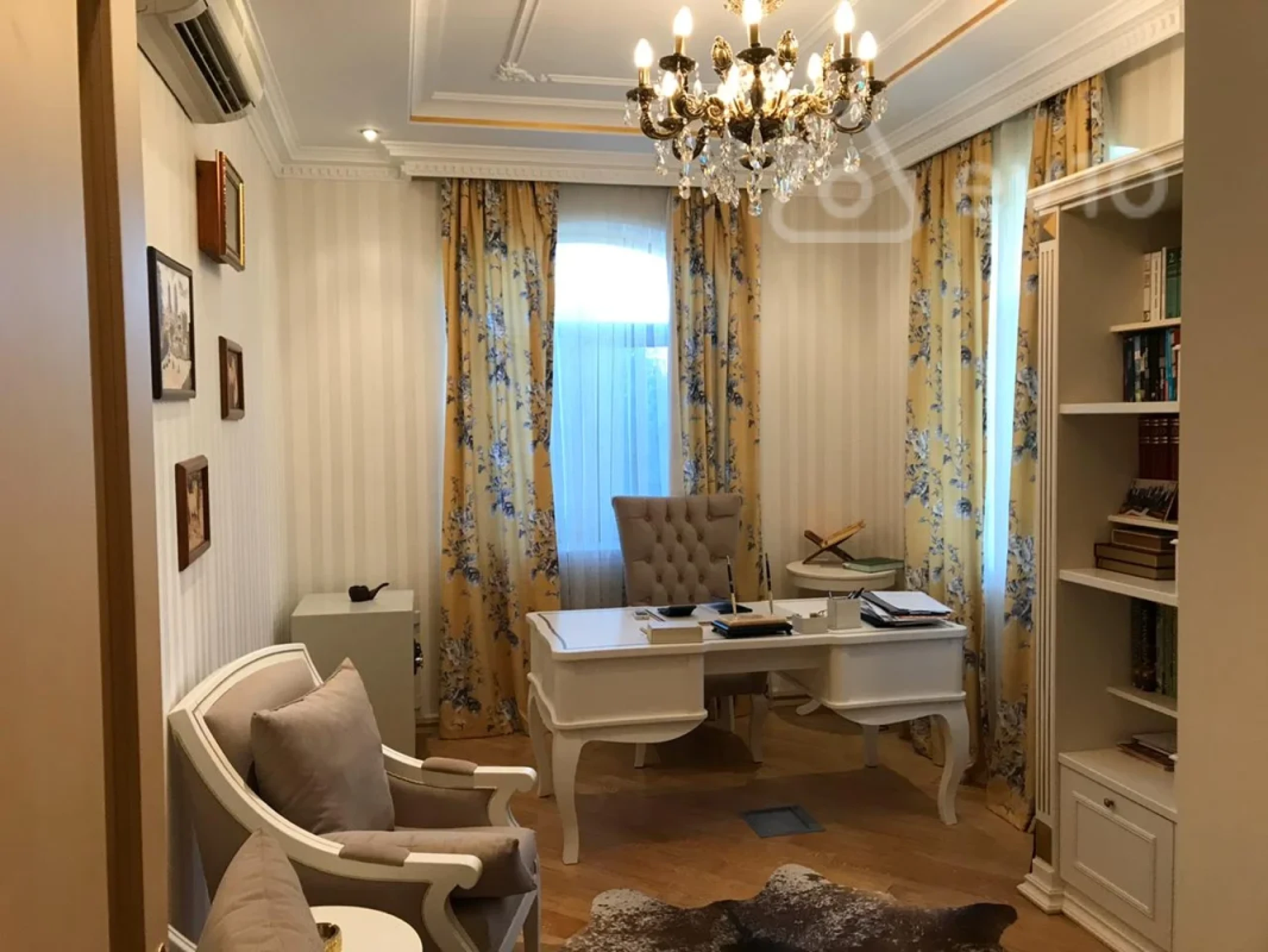 Kirayə verilir 6 otaqlı həyət evi 420 m²