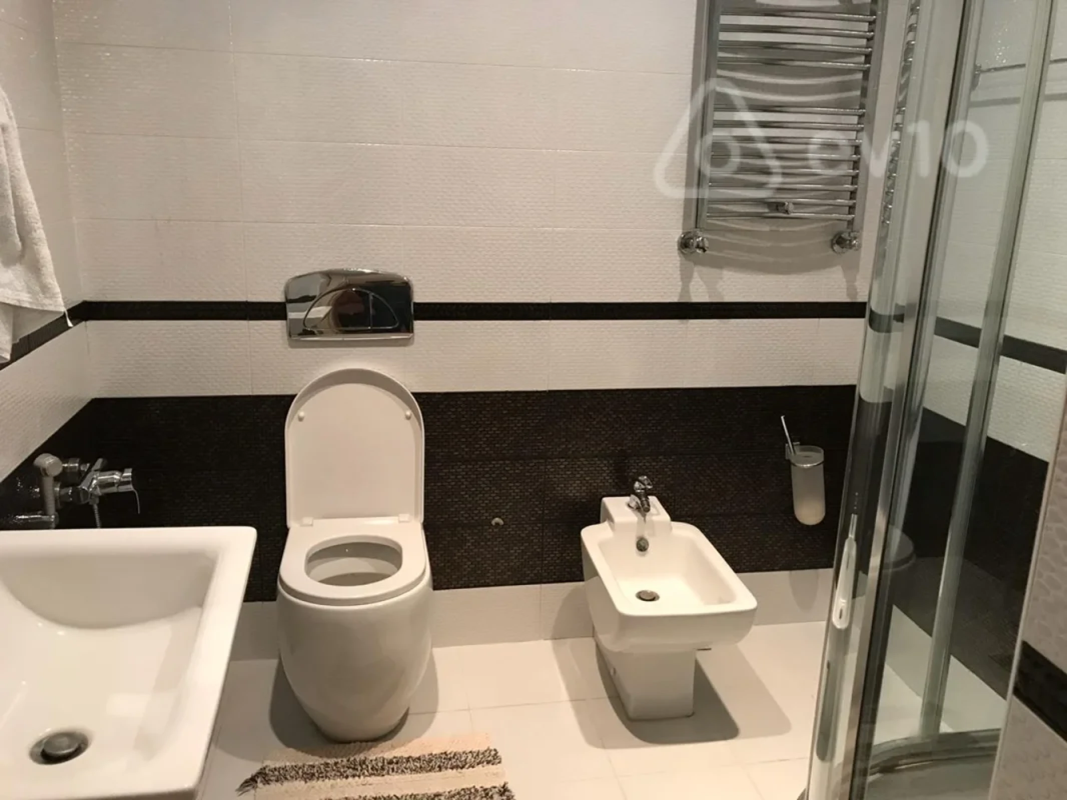 Kirayə verilir 6 otaqlı həyət evi 420 m²