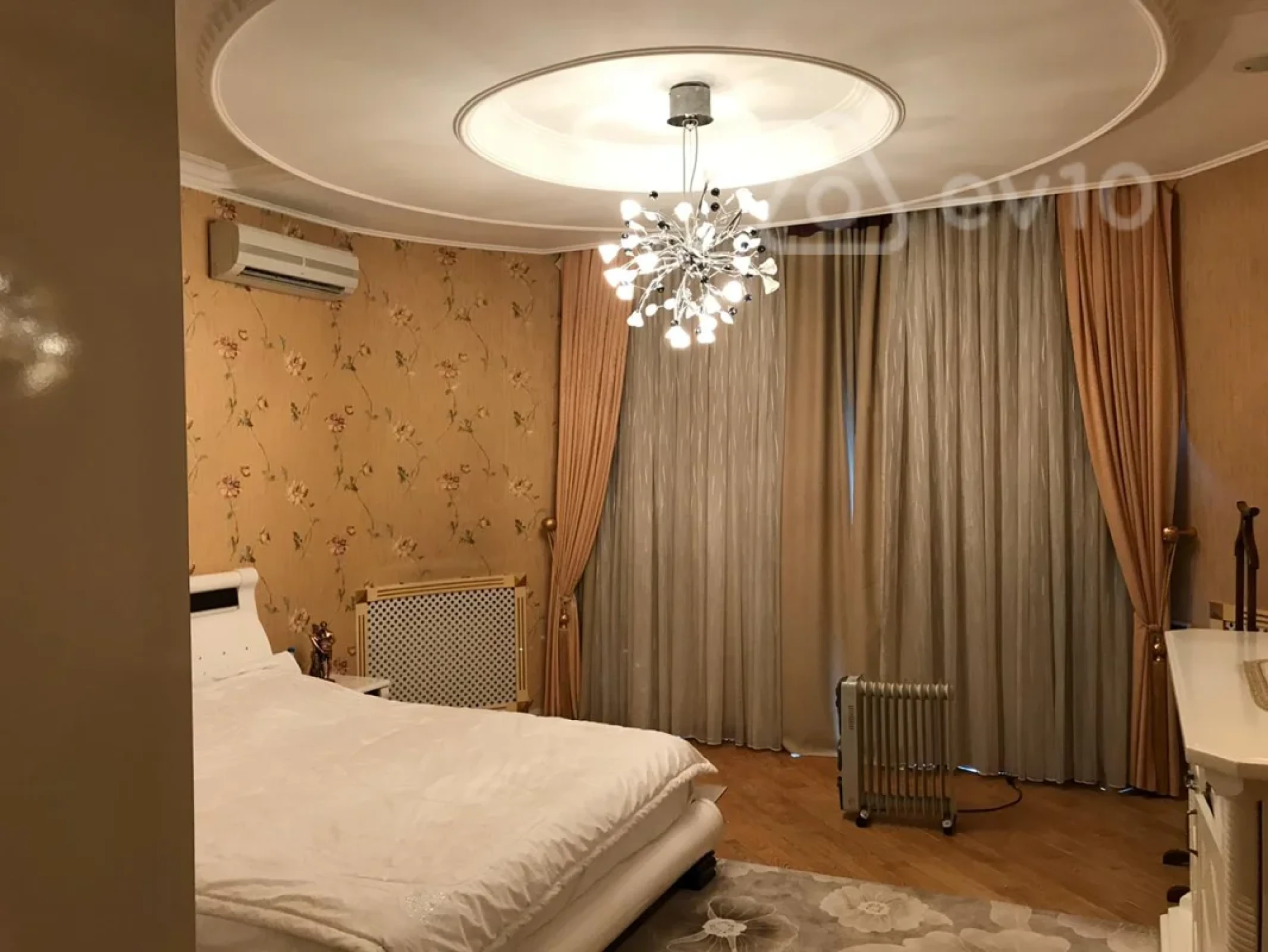 Kirayə verilir 6 otaqlı həyət evi 420 m²