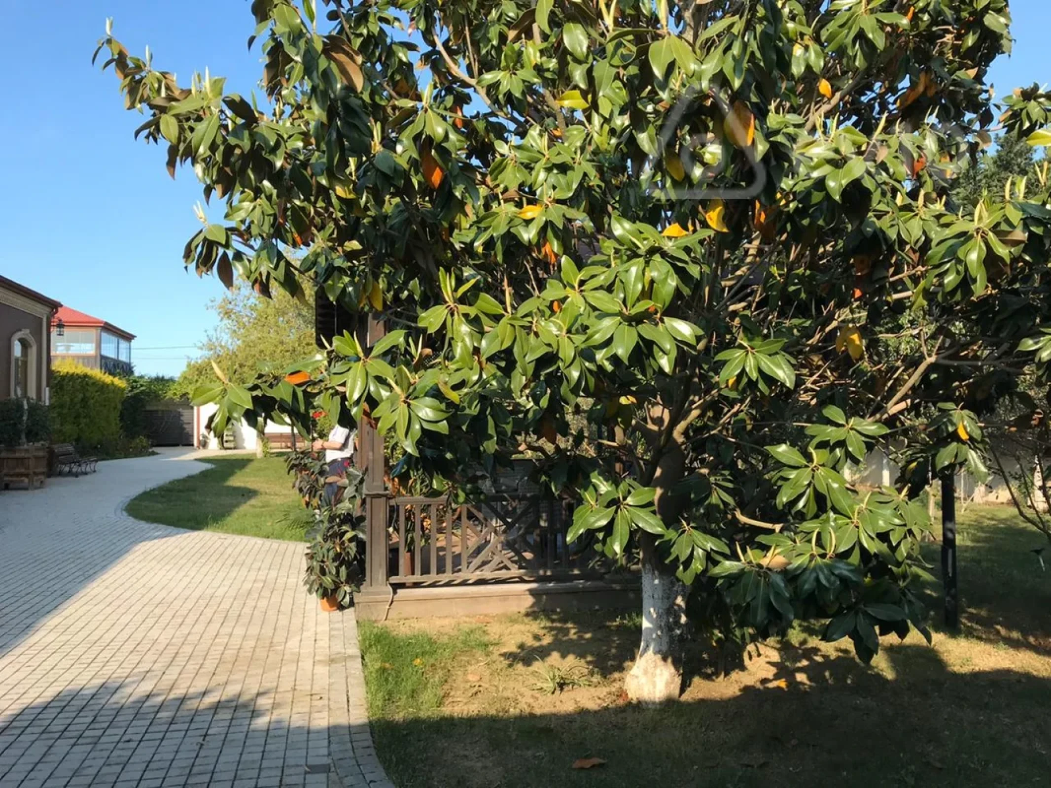 Kirayə verilir 6 otaqlı həyət evi 420 m²