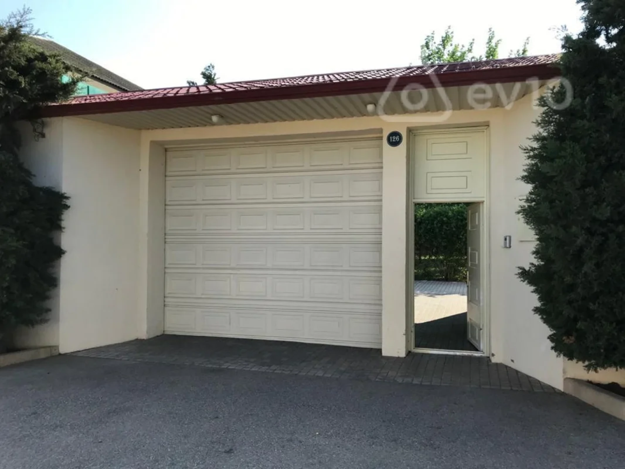 Kirayə verilir 6 otaqlı həyət evi 420 m²