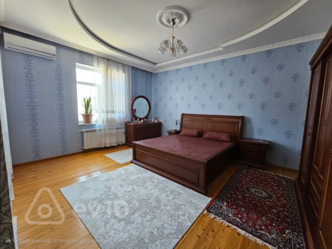 Satılır 8 otaqlı həyət evi 360 m²