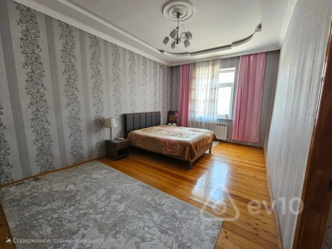 Satılır 8 otaqlı həyət evi 360 m²