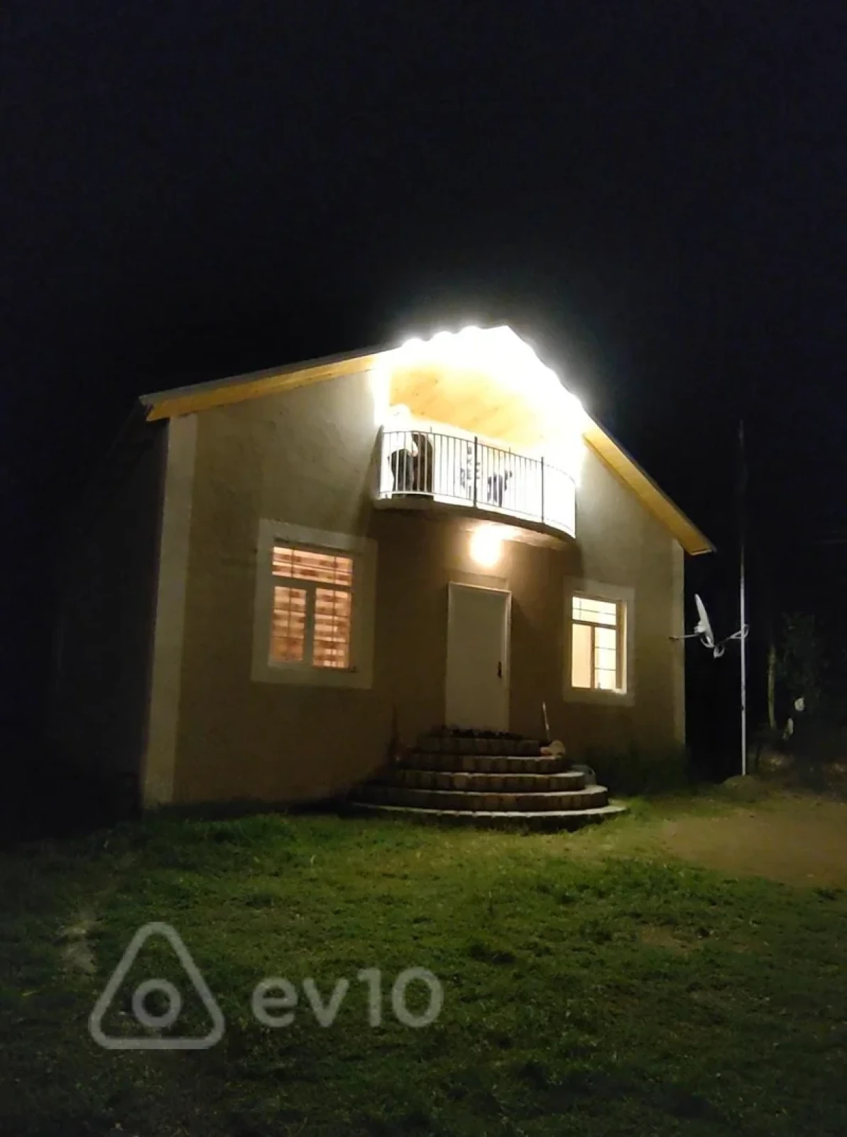 Satılır 4 otaqlı həyət evi 170 m²