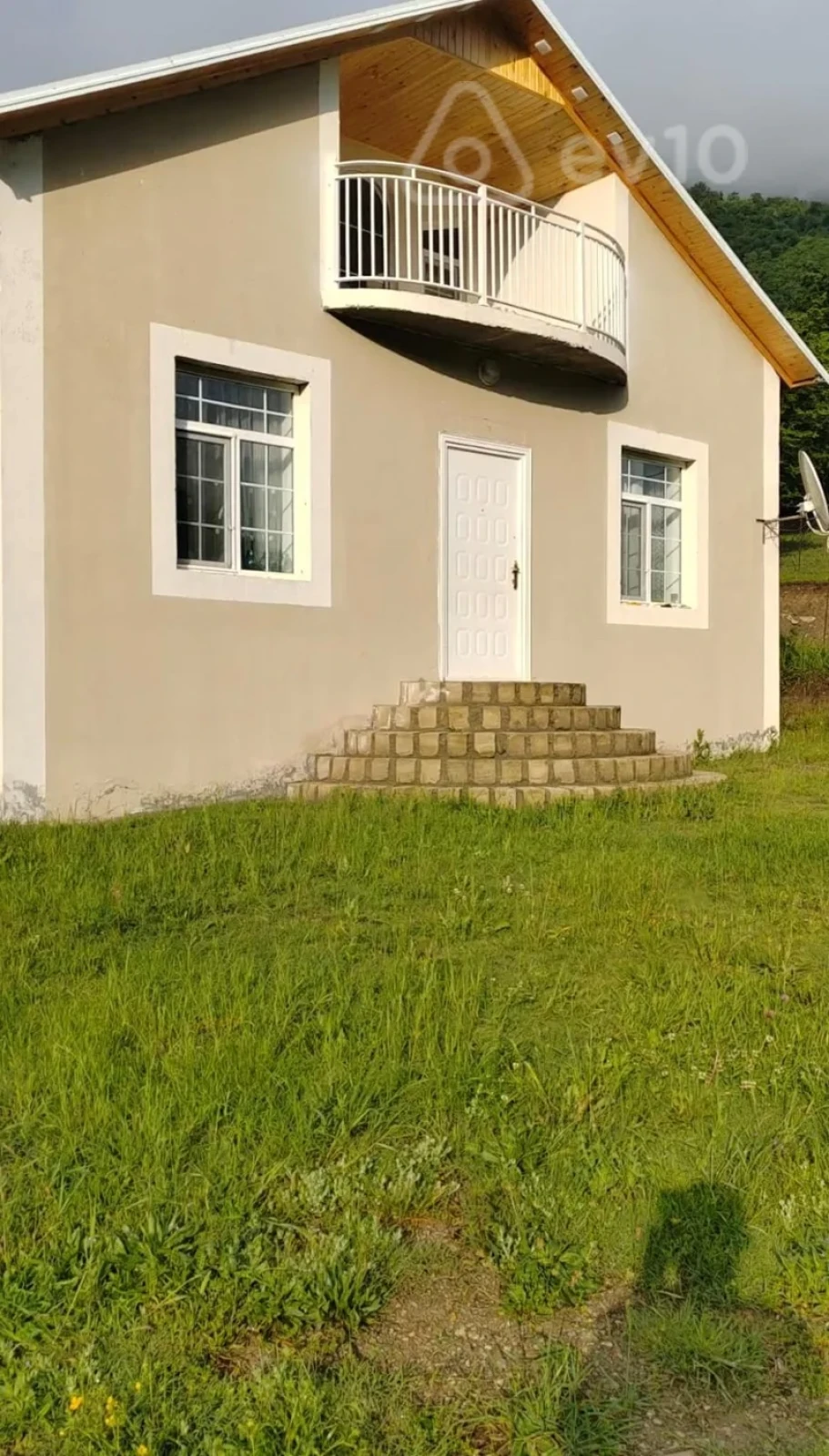 Satılır 4 otaqlı həyət evi 170 m²