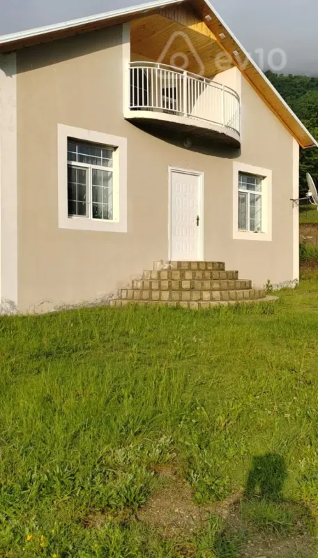 Satılır 4 otaqlı həyət evi 170 m²