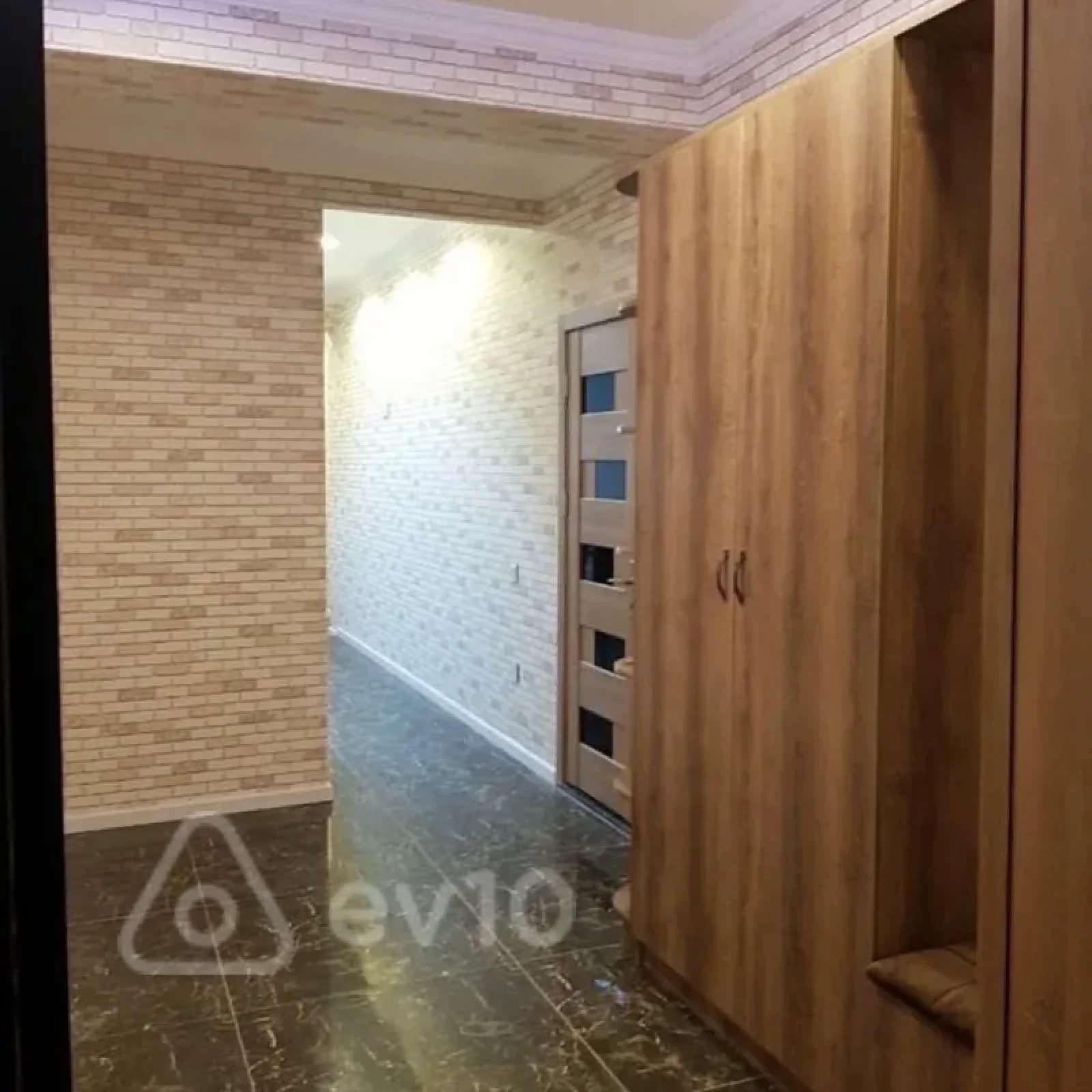 Kirayə verilir 3 otaqlı yeni tikili 75 m²