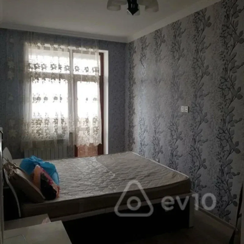 Kirayə verilir 3 otaqlı yeni tikili 75 m²