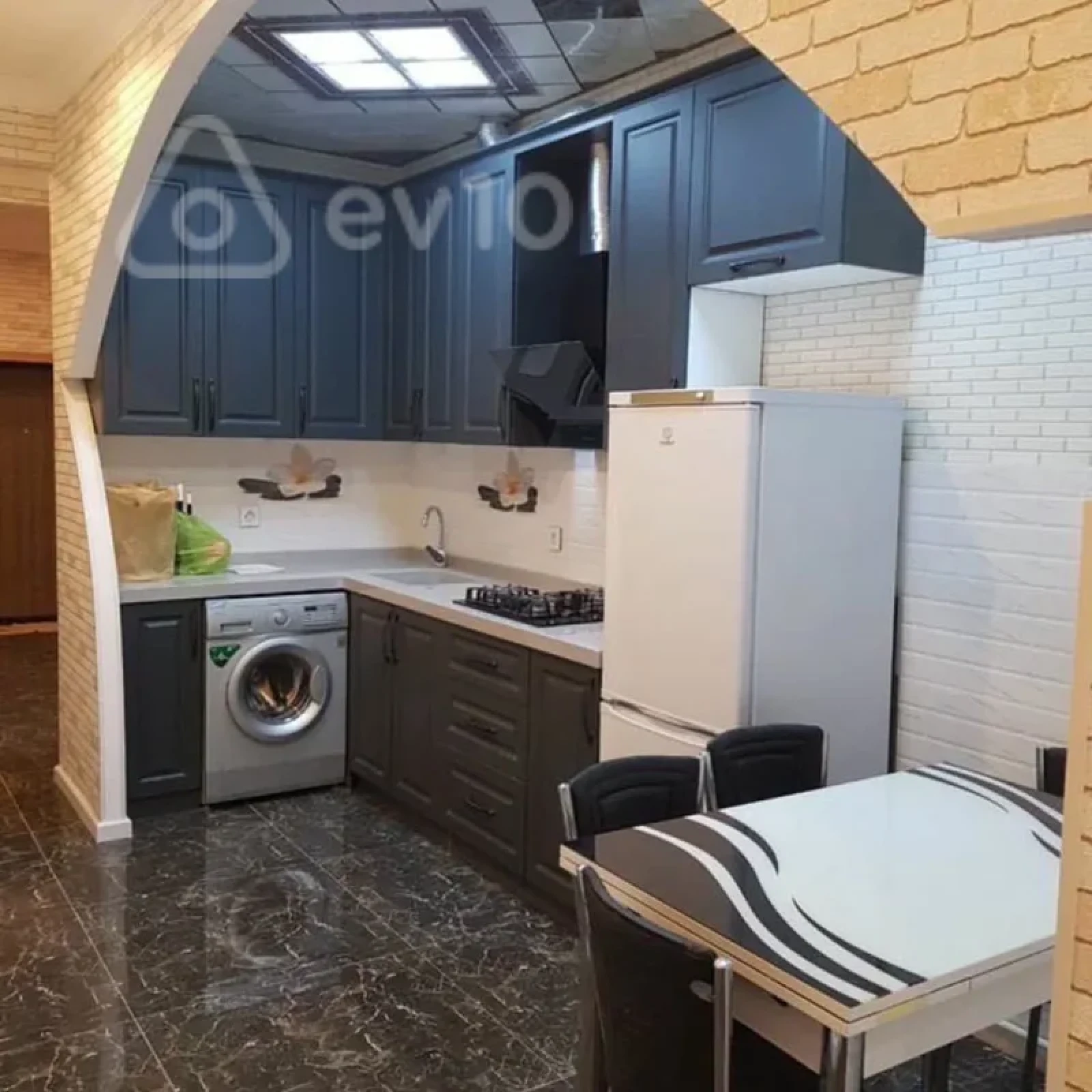 Kirayə verilir 3 otaqlı yeni tikili 75 m²