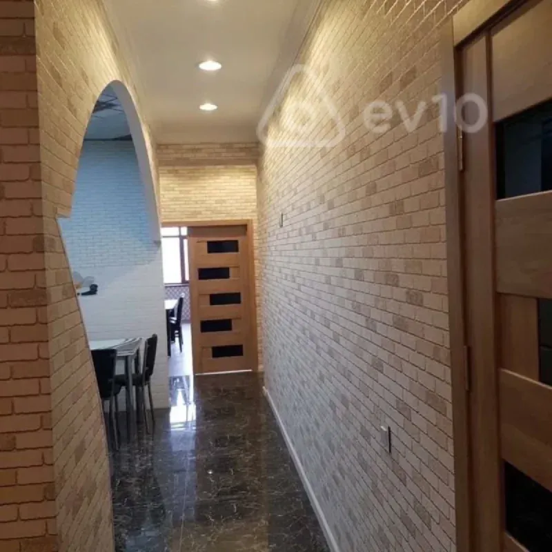 Kirayə verilir 3 otaqlı yeni tikili 75 m²